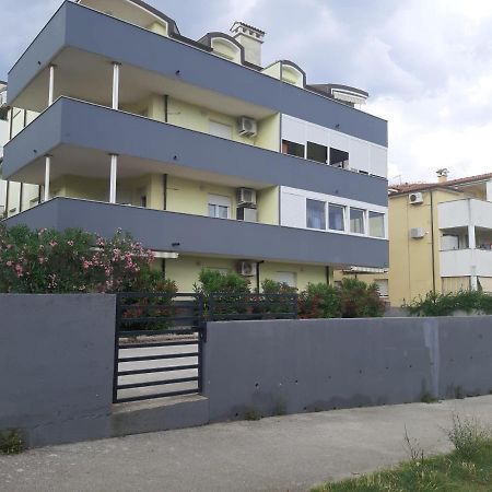 Apartman Sky Pula Ngoại thất bức ảnh